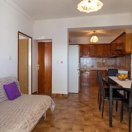 Apartment Nena Pisak