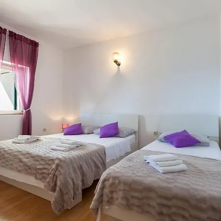 Nena Apartment *