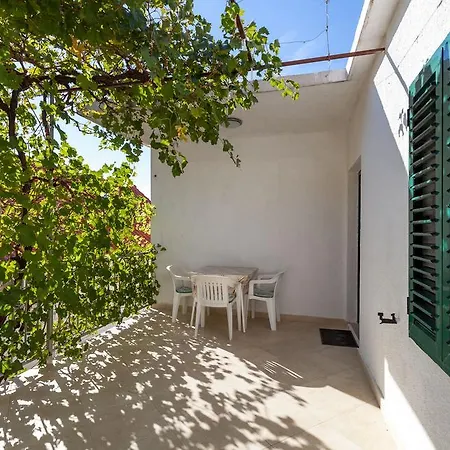 Nena Apartment